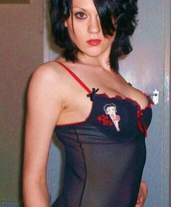 Искушенная блондинка приглашает в гости мужчину для жарких встреч. Гарантирую конфиденциальность, удовольствие и максимальный комфорт. Тебе точно понравится! 13267, 24 года